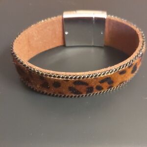 Leopard Magnetic Lock Bracelet